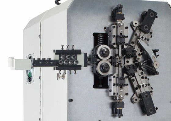 متعددة الوظائف ثمانية محور CNC آلة اللف الربيع ، الربيع تشكيل آلة عالية الدقة والسرعة
